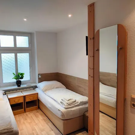 Apartment Moeblierte In Gruenheide - Naehe Tesla