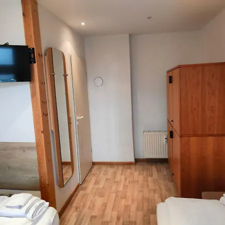 Apartment Moeblierte In Gruenheide - Naehe Tesla